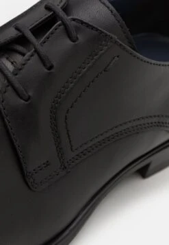 Pier One LEATHER - Schnürer - Black 13 Pier One LEATHER - Schnürer - Black -Herrenbekleidung Rabatte 05811a4bfe5243e3bee15ff78978f3c0