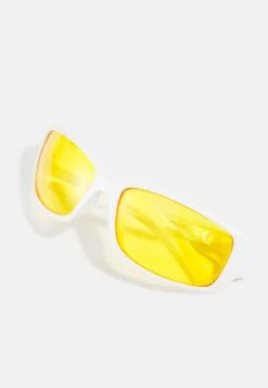 Pier One UNISEX - Sonnenbrille - White -Herrenbekleidung Rabatte 06212ea48c0f4037abc6a62aa2c032d6