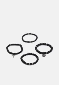 Pier One 5 PACK - Armband - Silver-coloured, Black 12 Pier One 5 PACK - Armband - Silver-coloured, Black -Herrenbekleidung Rabatte 08e118c931a644e4998f3b1a57086908 1