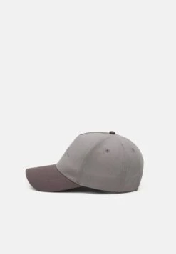 Pier One UNISEX - Cap - Grey/dark Grey -Herrenbekleidung Rabatte 0d1514bf2f2b41f7b07e0906b1d9b71f