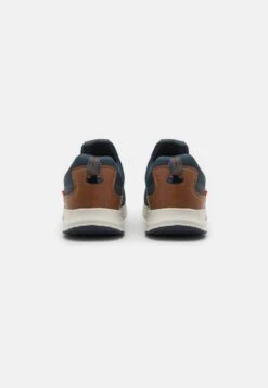 Pier One Sneaker Low - Dark Blue 10 Pier One Sneaker Low - Dark Blue -Herrenbekleidung Rabatte 0f9409399dca47e8bedf0401420dc729