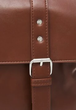 Pier One Umhängetasche - Brown -Herrenbekleidung Rabatte 13681cf0e15d4e7a880bcd49346bf5a1