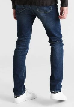 Pier One Jeans Straight Leg - Washed Dark Blue 10 Pier One Jeans Straight Leg - Washed Dark Blue -Herrenbekleidung Rabatte 19f71c5aa23e4aee8fbafd64cafceb95