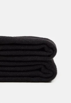 Pier One UNISEX - Schal - Black 10 Pier One UNISEX - Schal - Black -Herrenbekleidung Rabatte 1a3ef4f2f2a44f909215ae85a2df8cb4