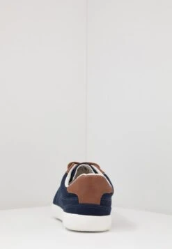 Pier One UNISEX - Sneaker Low - Dark Blue -Herrenbekleidung Rabatte 1ac6e250906f4bbdbe8f2d4b585d53ea