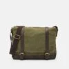 Pier One Umhängetasche - Olive -Herrenbekleidung Rabatte 2821481899bc45b888f5967edfea849c