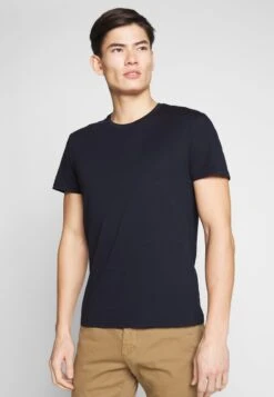 Pier One 2 PACK - T-Shirt Basic - White/dark Blue 10 Pier One 2 PACK - T-Shirt Basic - White/dark Blue -Herrenbekleidung Rabatte 29e824f9825c4b58be6620e83ee4ac6b