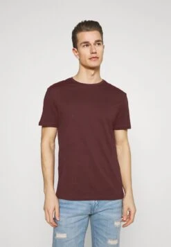 Pier One 3 PACK - T-Shirt Basic - Black/grey/bordeaux 11 Pier One 3 PACK - T-Shirt Basic - Black/grey/bordeaux -Herrenbekleidung Rabatte 2d6e3b91aae541ef977efb9debcd78fb