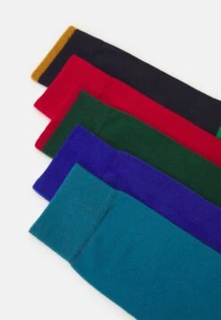 Pier One 5 PACK - Socken - Green/red 9 Pier One 5 PACK - Socken - Green/red -Herrenbekleidung Rabatte 43d53686e0e948e2b26af8fae23fb2c4