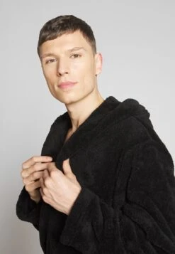 Pier One Bademantel - Black 10 Pier One Bademantel - Black -Herrenbekleidung Rabatte 46ddd89e67e647d9a552c22e74d82b35