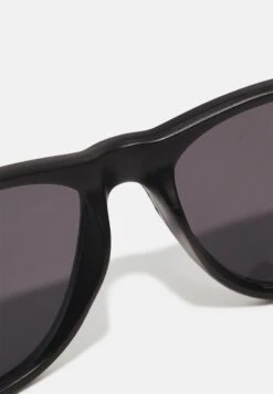 Pier One Sonnenbrille - Black 10 Pier One Sonnenbrille - Black -Herrenbekleidung Rabatte 5cae9ee2197444659b89edf37e01ca87