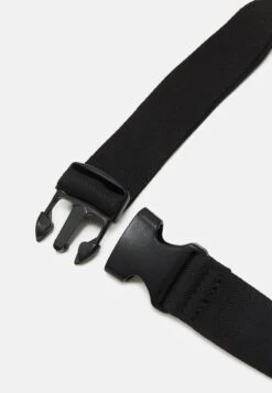 Pier One UNISEX - Gürteltasche - Black -Herrenbekleidung Rabatte 80cb2f0fe0cb40f6b34e6a262ef72974