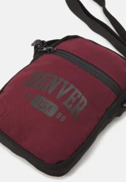 Pier One Umhängetasche - Dark Red -Herrenbekleidung Rabatte 8c9969e5df554a22979dabcecdbc3a48