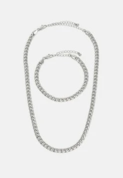 Pier One SET - Halskette - Silver-coloured -Herrenbekleidung Rabatte 97372d0df2f14340967b71ddeb8c91aa 1