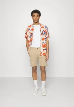 Pier One 2 PACK - Shorts - Tan/black