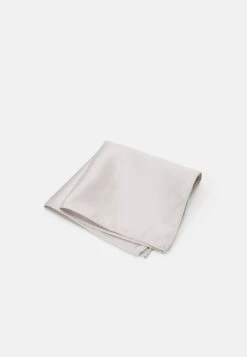 Pier One SET - Sonstige Accessoires - Silver 11 Pier One SET - Sonstige Accessoires - Silver -Herrenbekleidung Rabatte ac188c39a46c41b28b7968f88d050584