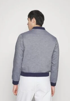 Pier One Bomberjacke - Dark Blue 10 Pier One Bomberjacke - Dark Blue -Herrenbekleidung Rabatte b1943f9a2db34e26b563b2036d05ec83