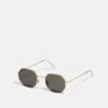 Pier One UNISEX - Sonnenbrille - Gold-coloured/black 1 Pier One UNISEX - Sonnenbrille - Gold-coloured/black -Herrenbekleidung Rabatte c27393109d3f47c8aac08cdcbd984392