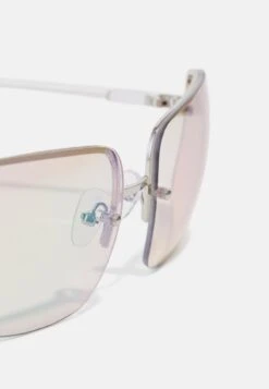 Pier One UNISEX - Sonnenbrille - Transparent 10 Pier One UNISEX - Sonnenbrille - Transparent -Herrenbekleidung Rabatte ce973f03df4b4e619c64ae53602a15e3