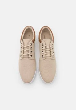 Pier One UNISEX - Sneaker Low - Beige 11 Pier One UNISEX - Sneaker Low - Beige -Herrenbekleidung Rabatte d0d7af4b50334ef39bb417fb603c5680