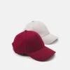 Pier One UNISEX 2 PACK - Cap - Light Grey/berry -Herrenbekleidung Rabatte dc135ddce2ca4d6ea4c07bf8c622a918
