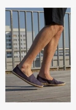 Pier One RENA ESPADRILLE UNISEX - Espadrille - Dark Blue 10 Pier One RENA ESPADRILLE UNISEX - Espadrille - Dark Blue -Herrenbekleidung Rabatte ddd12ad1b1c0447b922653244352df1c