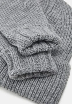 Pier One SET - Mütze - Grey -Herrenbekleidung Rabatte e50e53f6a53e4867a382c1ae80f58312