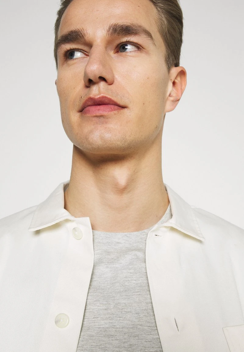 Pier One 3 PACK - T-Shirt Basic - Black/grey/bordeaux 8 Pier One 3 PACK - T-Shirt Basic - Black/grey/bordeaux – Bild 6