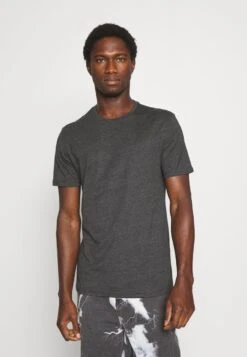 Pier One 3 PACK - T-Shirt Basic - Black/mottled Dark Grey/bordeaux 11 Pier One 3 PACK - T-Shirt Basic - Black/mottled Dark Grey/bordeaux -Herrenbekleidung Rabatte fbb1fa11fda54722bafd9df33f46d342